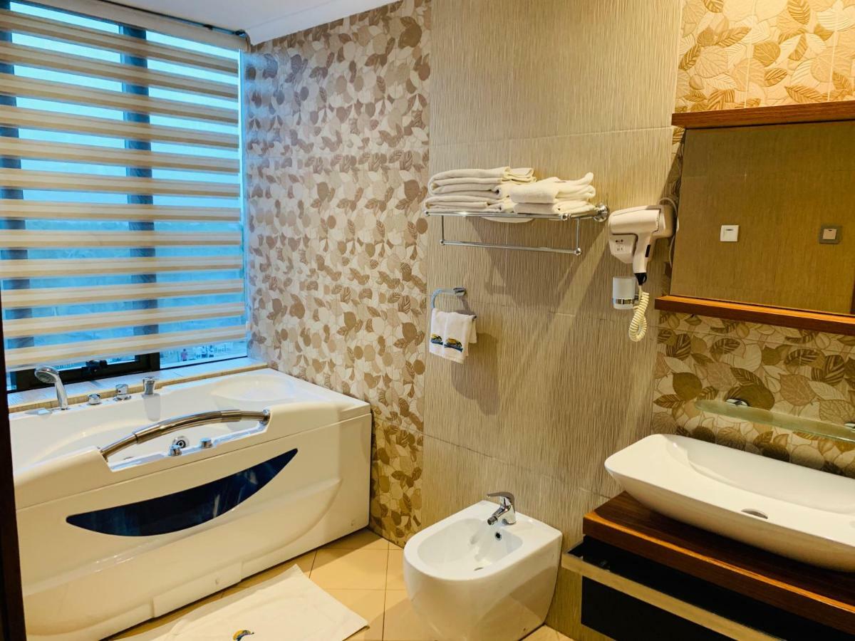 Tanga Beach Resort & Spa 외부 사진